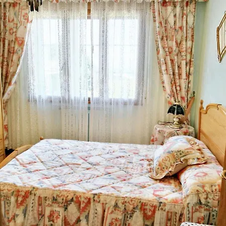 Charming House In Nois, Lugo With Terrace And Garden