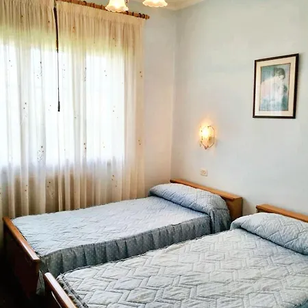 Charming House In Nois, Lugo With Terrace And Garden Holiday home *