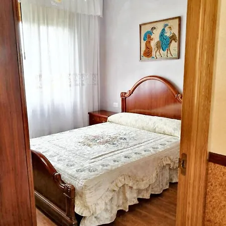 Charming House In Nois, Lugo With Terrace And Garden Holiday home